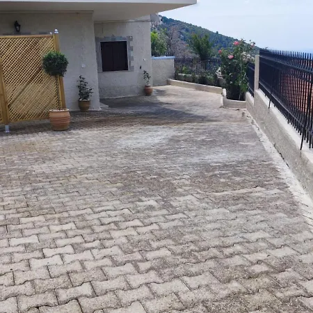 Fioravante * Аргостолион